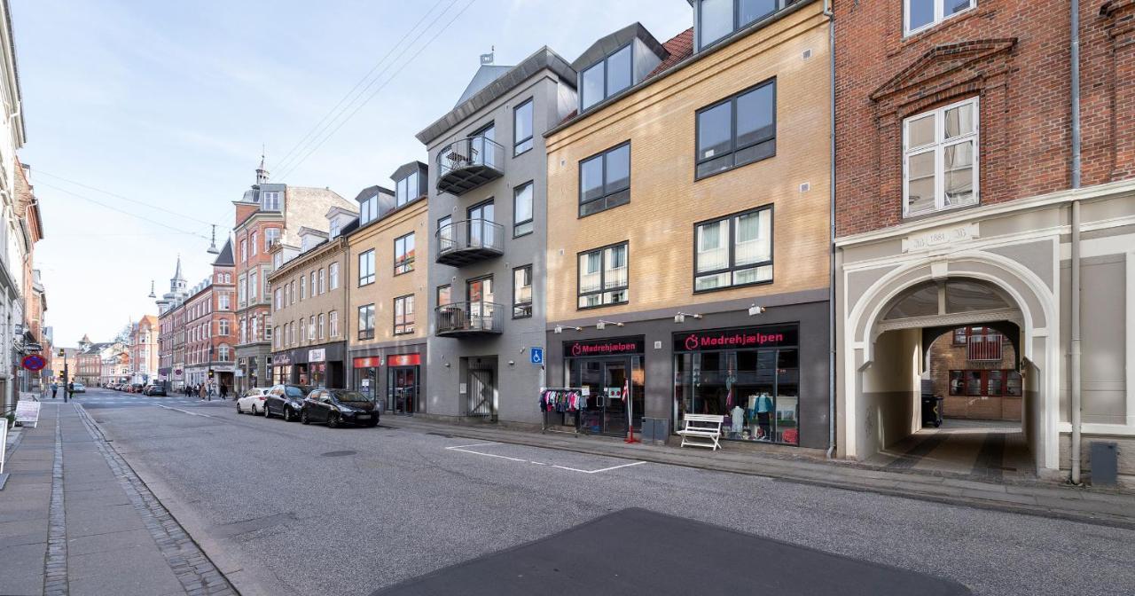 Aday - Apartment Suite 4 Aalborg Center מראה חיצוני תמונה